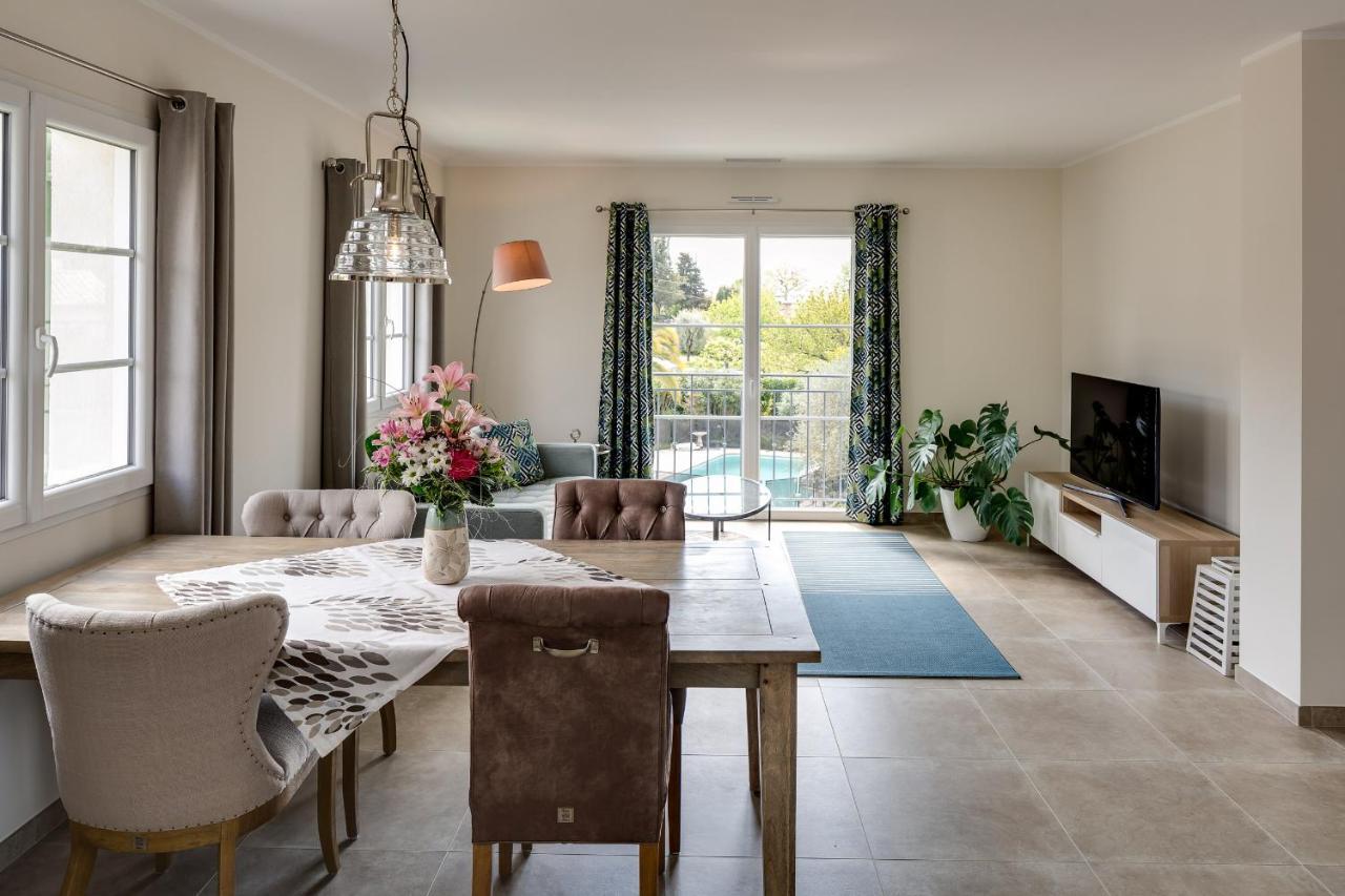 Luxurious And Spacious Apartment In The Heart Of The Cote D'Azur Roquefort-les-Pins Exterior photo