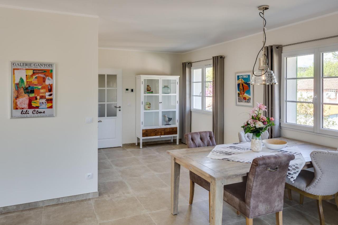Luxurious And Spacious Apartment In The Heart Of The Cote D'Azur Roquefort-les-Pins Exterior photo