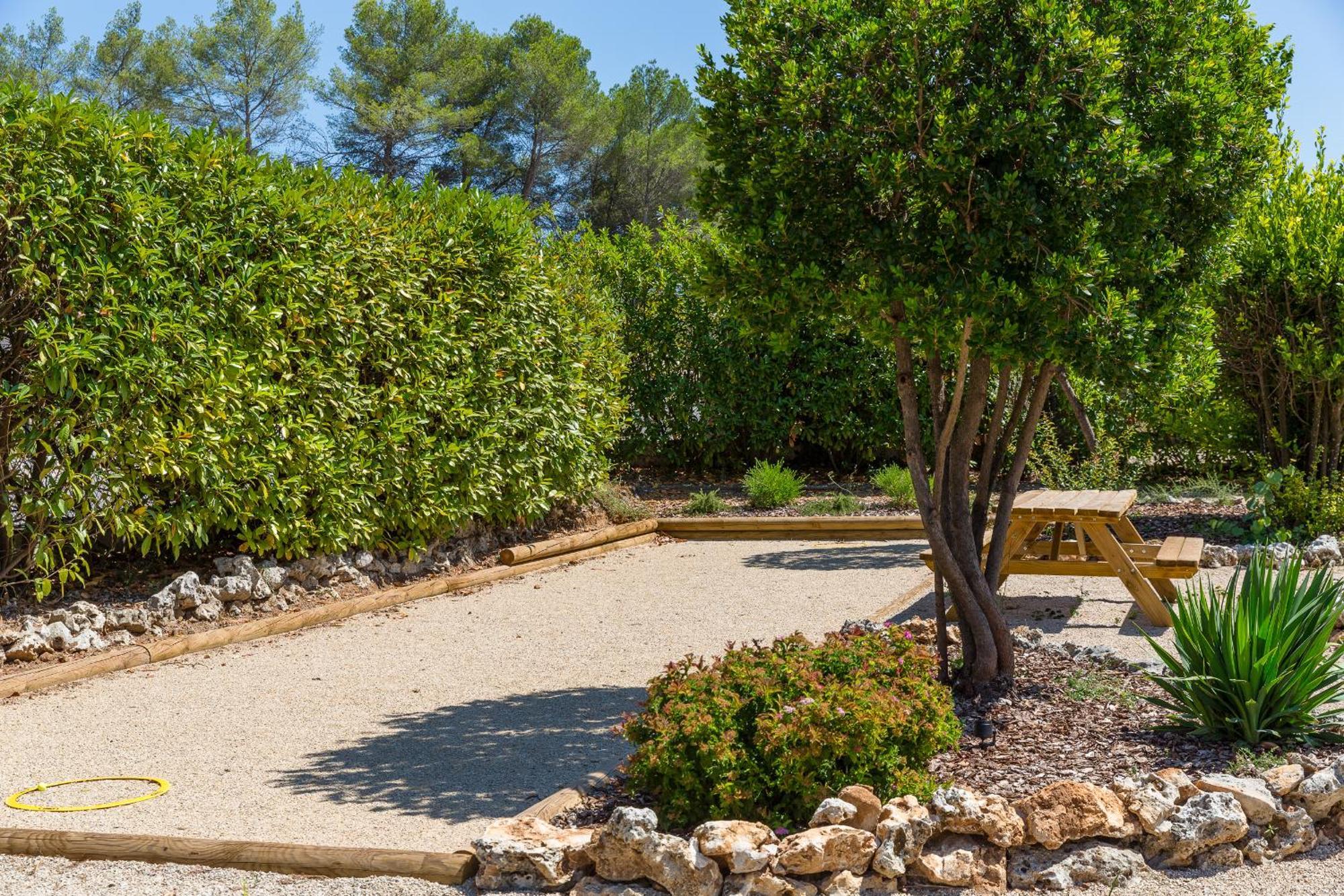 Luxurious And Spacious Apartment In The Heart Of The Cote D'Azur Roquefort-les-Pins Exterior photo
